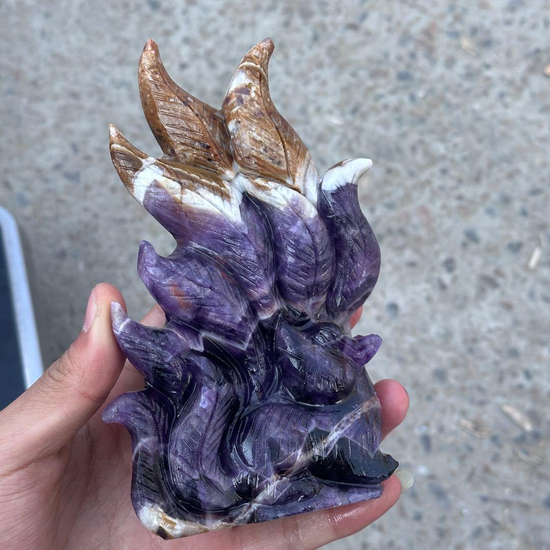 天然石ドリームアメジストの九尾狐　ご購入前に在庫確認必要G.153