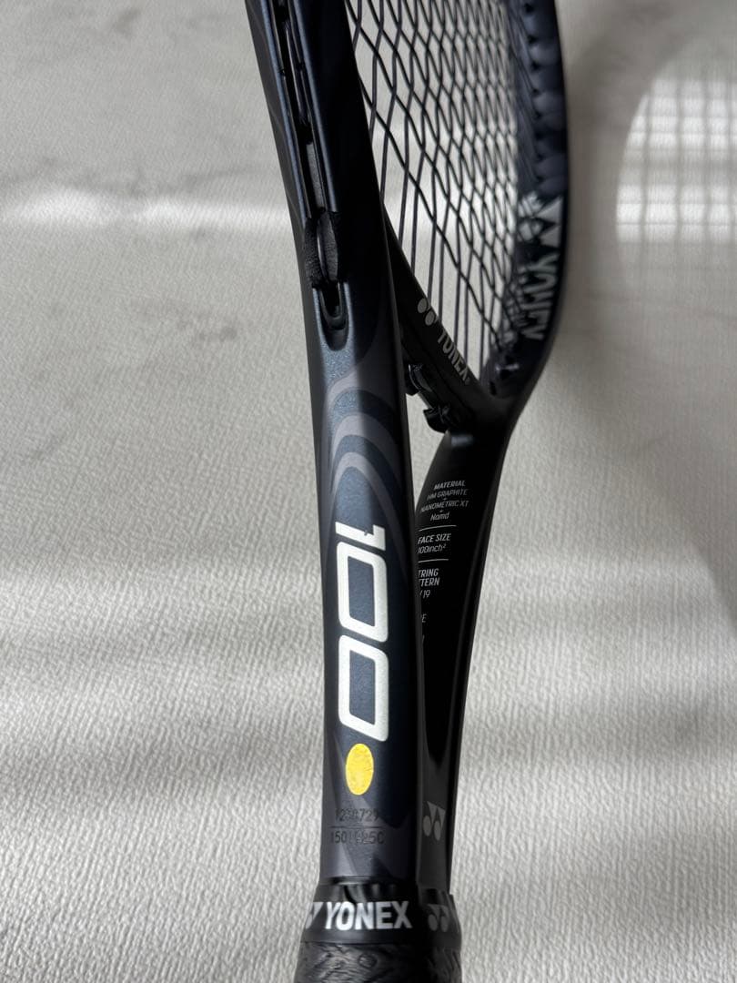 vcore ギャラクシーブラック　100 G2 限定色　ヨネックス　yonex