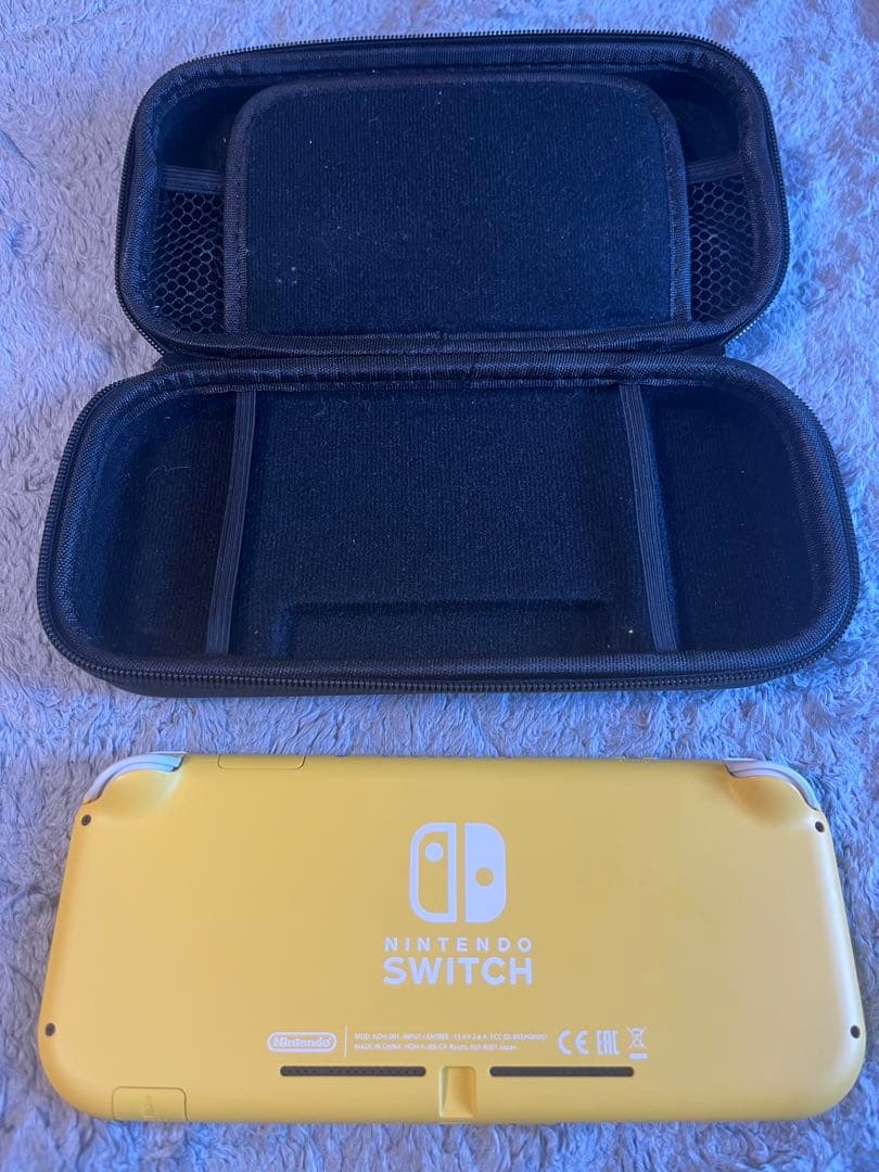 Nintendo Switch Lite イエロー 本体とハードケース