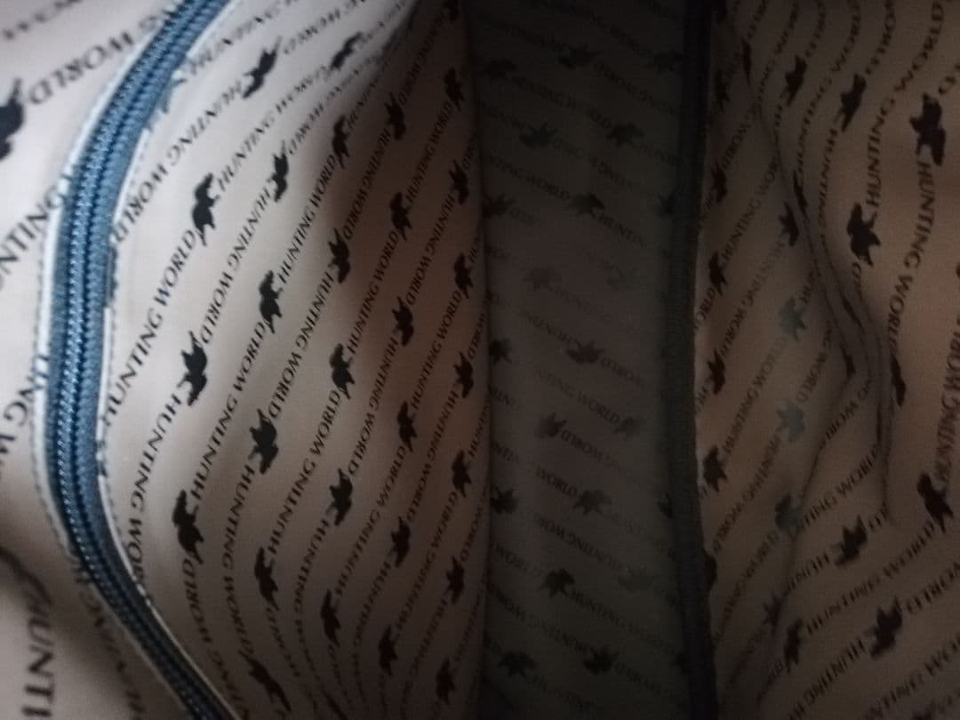 ★ハンティングワールド ショルダーバッグ　ブラック　 レザー×キャンバス　A4可