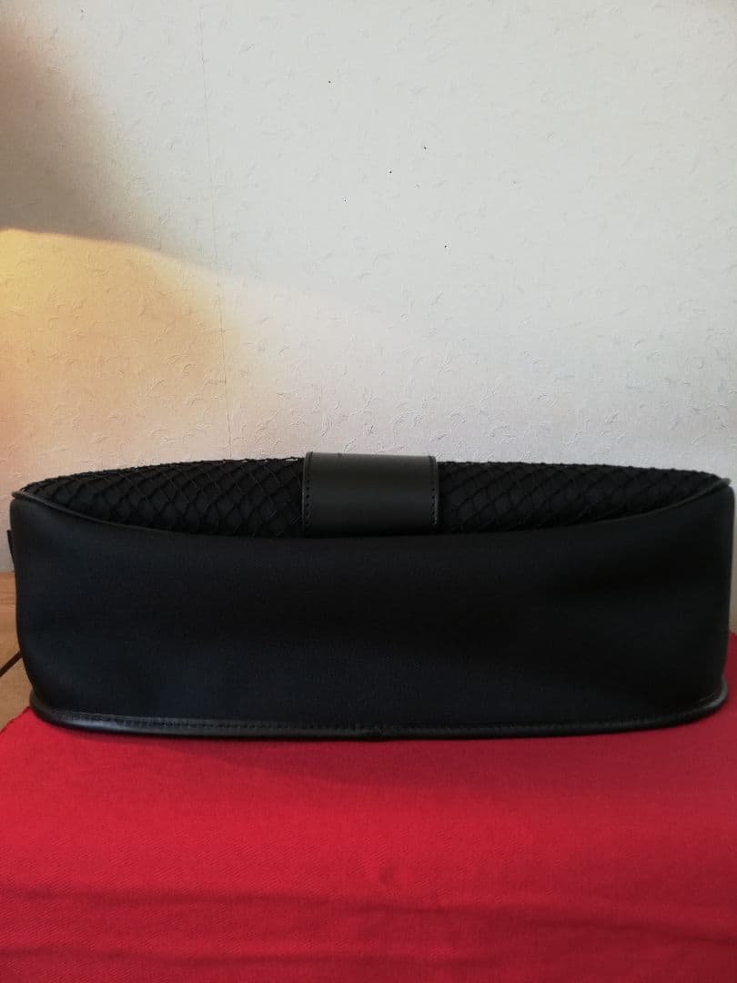 ★ハンティングワールド ショルダーバッグ　ブラック　 レザー×キャンバス　A4可