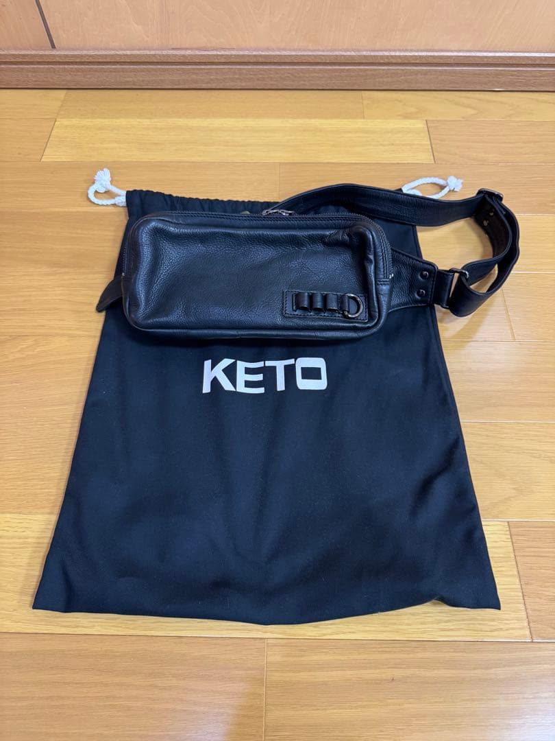 keto ボディバッグ
