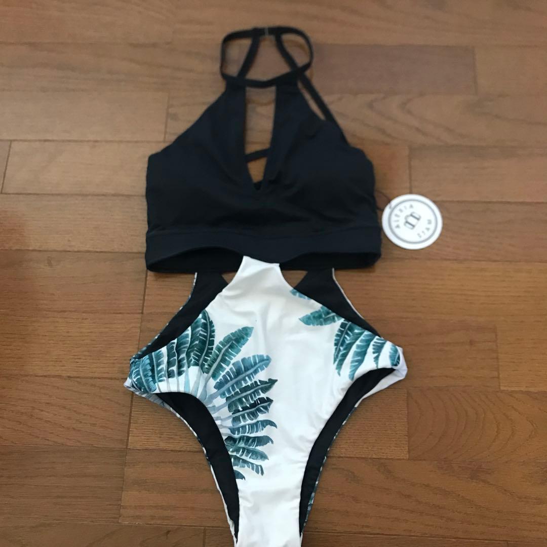 新品　タグ付き　ALEXIA STAM Sサイズ　水着　ワンピース　ケイトリン