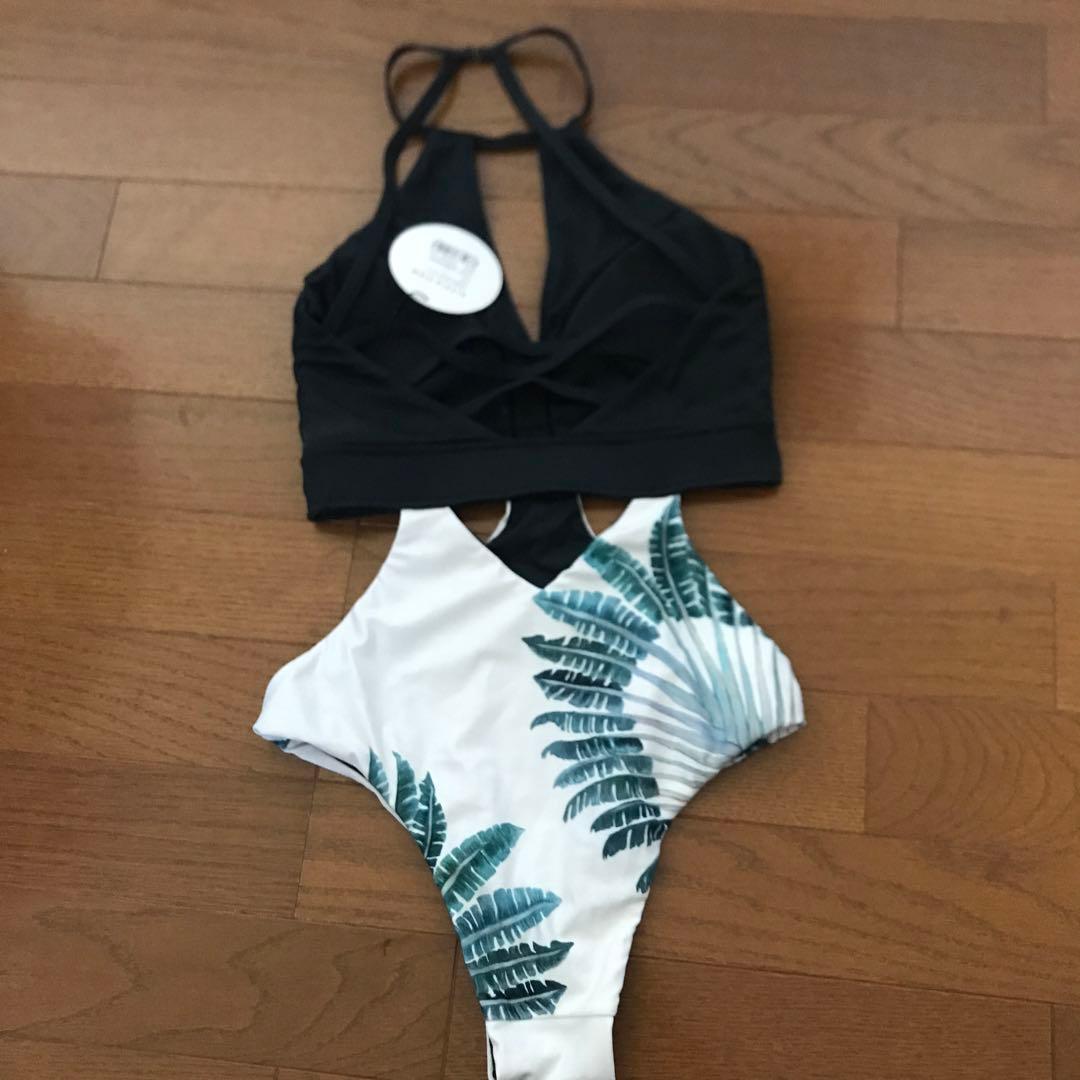 新品　タグ付き　ALEXIA STAM Sサイズ　水着　ワンピース　ケイトリン