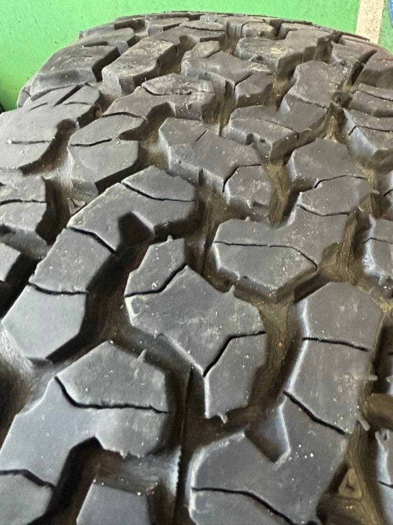 タイヤ・ホイール BF Goodrich 215/70R16 All-Terrain