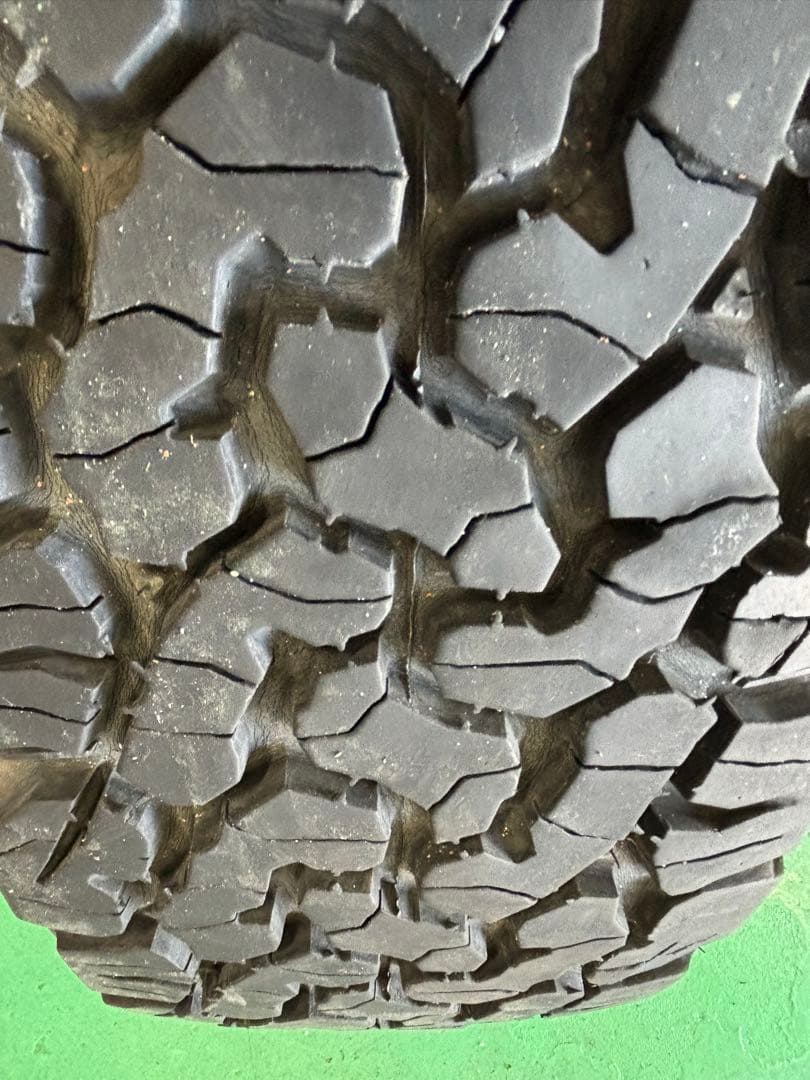 タイヤ・ホイール BF Goodrich 215/70R16 All-Terrain