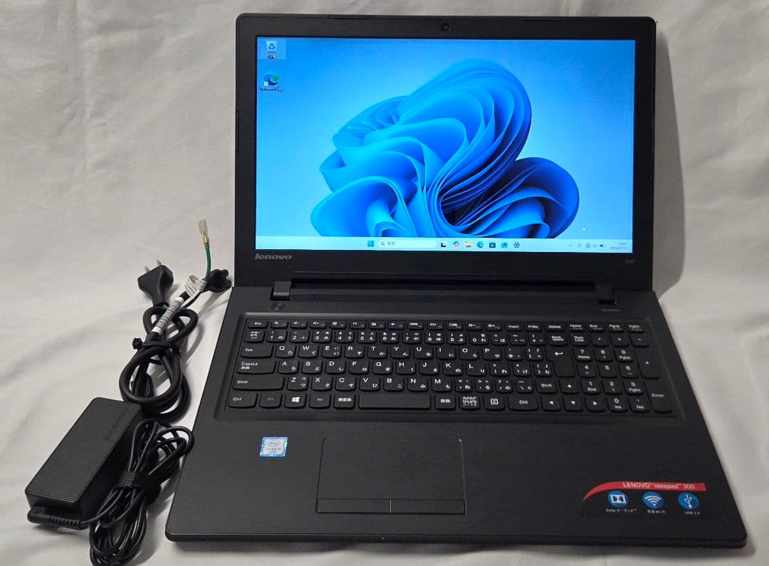 美品 Lenovo ideapad 300-15ISK Type 80Q7