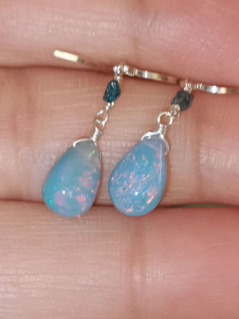 シルバー925 ブルーオパとブルーダイヤモンドピアス