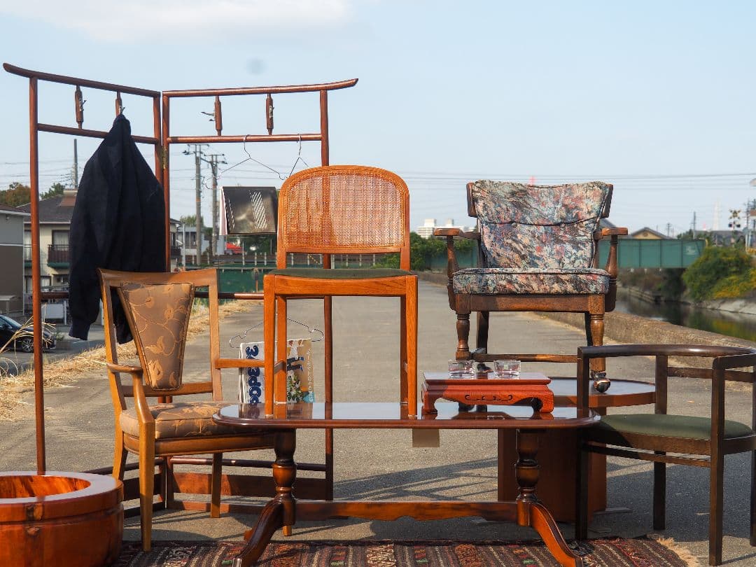 アイアンレッグラウンドハイテーブル