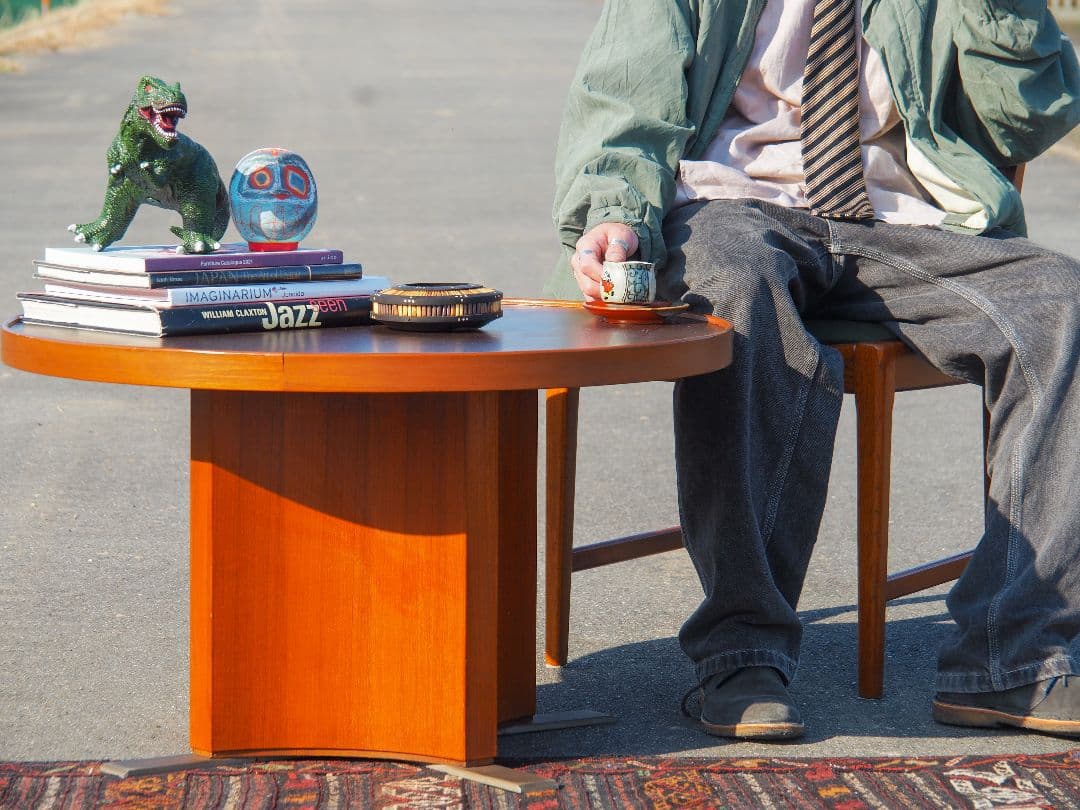 アイアンレッグラウンドハイテーブル