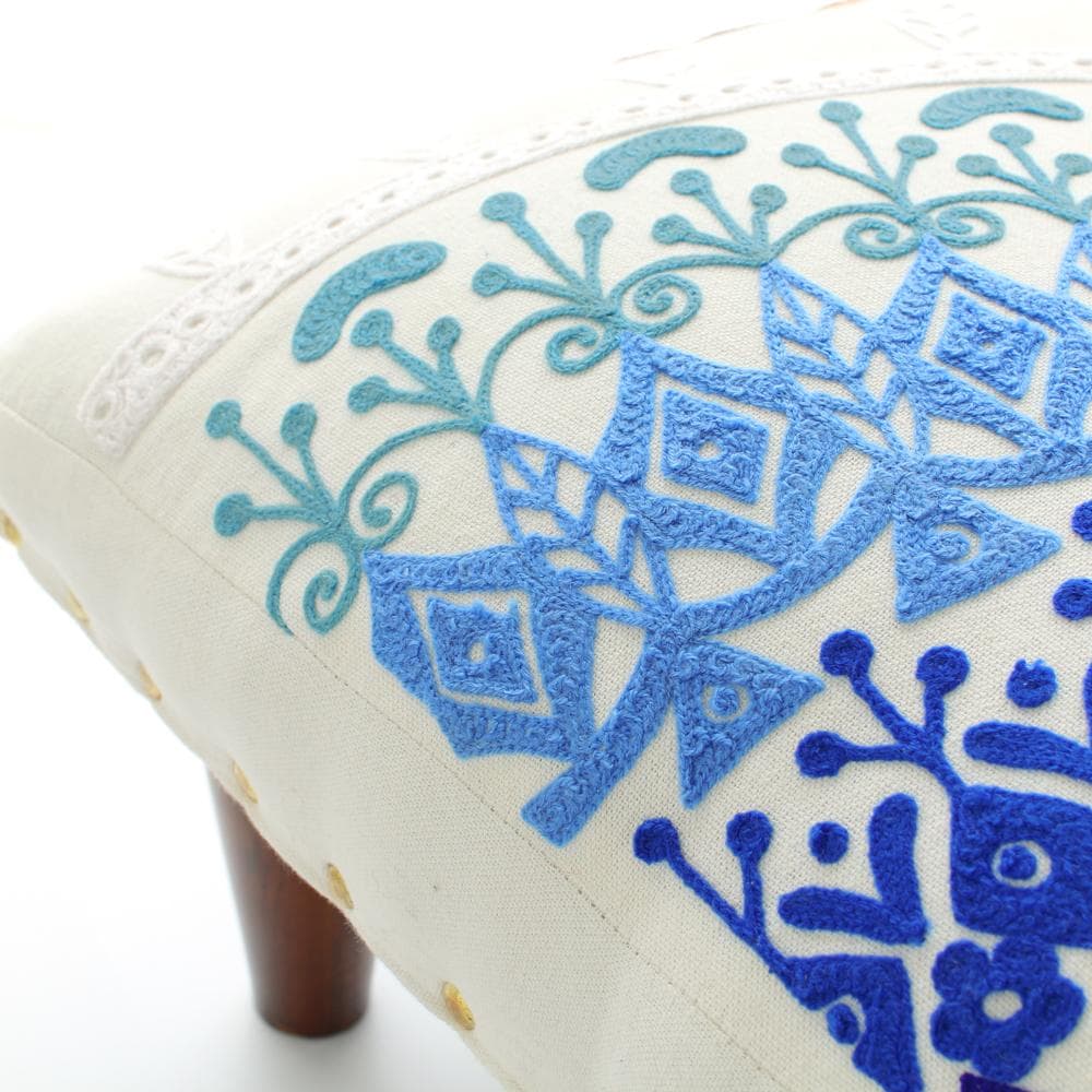 【オリエンタル調】木製 ロースツール 刺繍 アジアン エスニック 小物