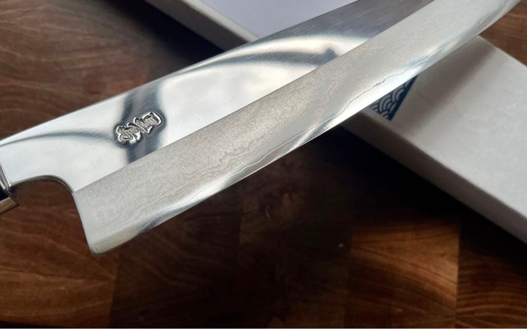 黒鳥鍛造　銀三　磨き　牛刀　210mm 包丁　洋包丁　ステンレス　土佐打刃物