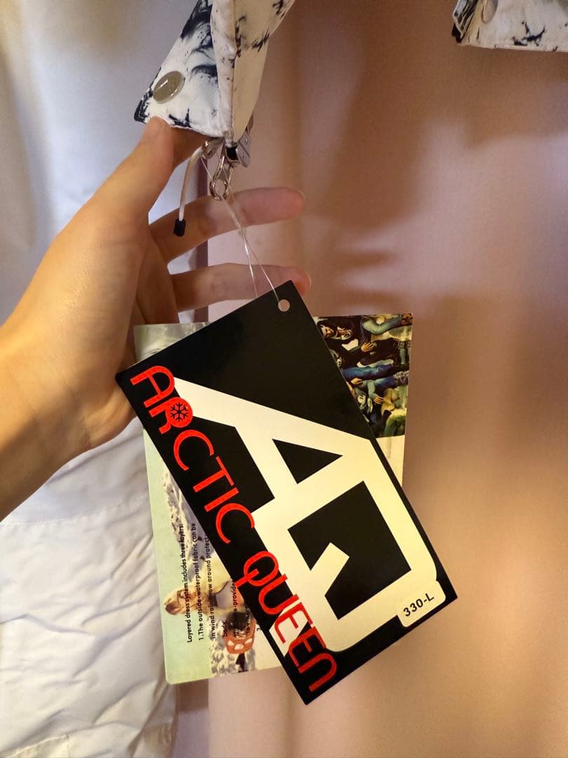 タグ付き　スキーウェア 上下セット　ボード　ユニセックス