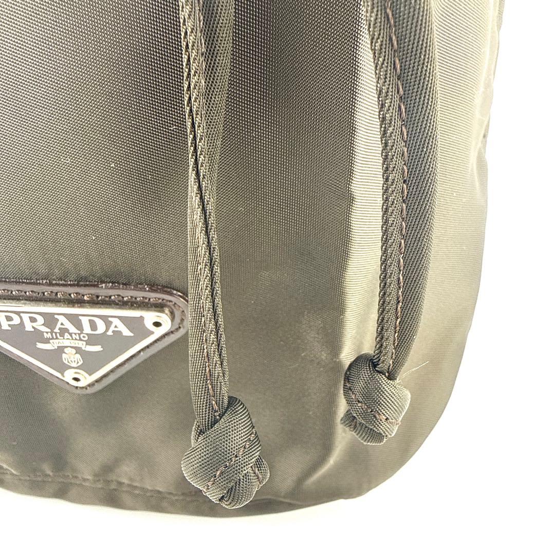 PRADA ナイロン 巾着ポーチ 三角ロゴ カーキ ブラウン MV369