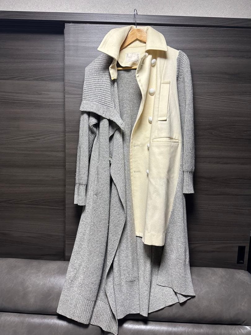 値下げ！【人気】sacai サカイ　リブ編み袖のグレーアイボリーコート　サイズ2