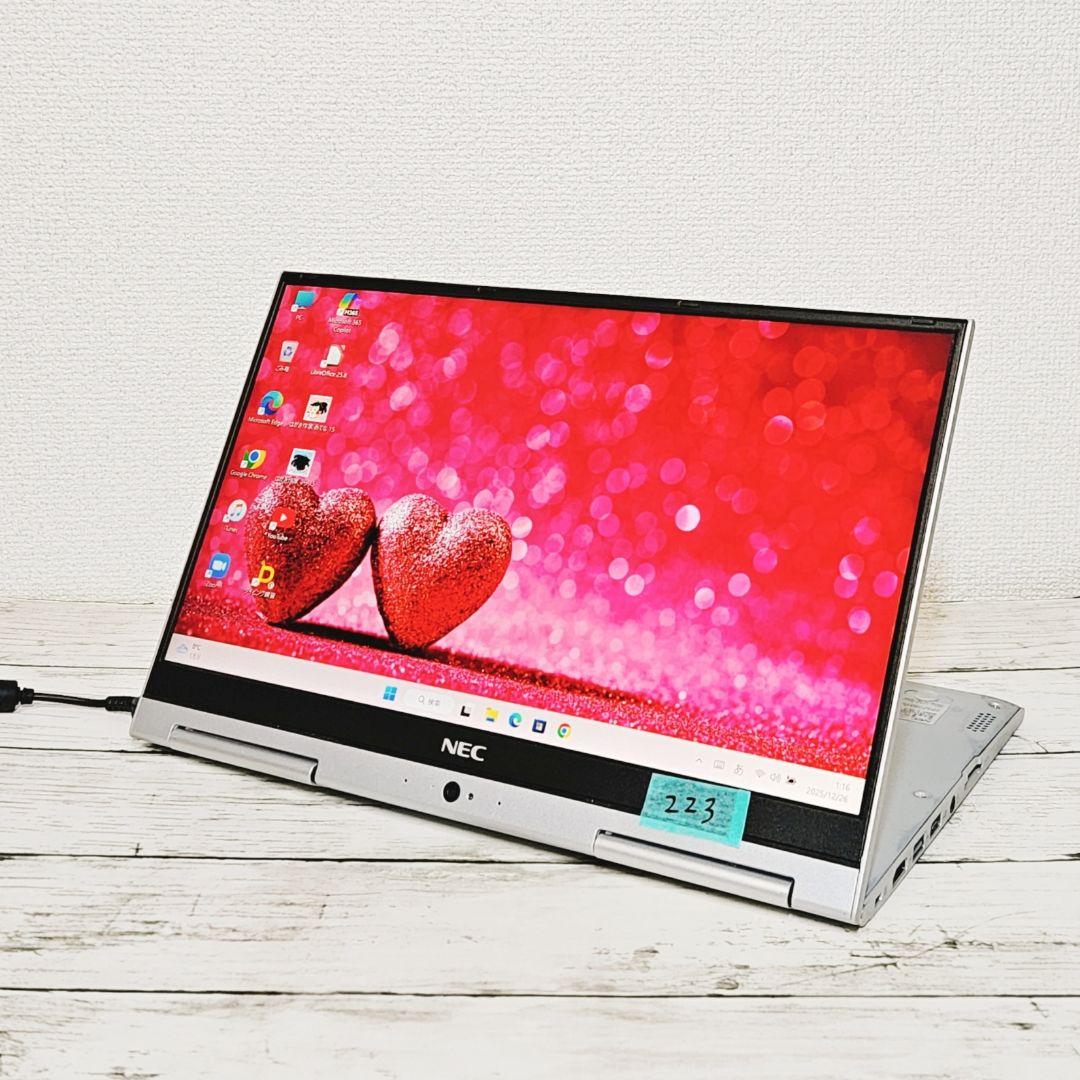 タッチパネルで操作OK♪タブレットPC 第8世代 Core i5 SSD カメラ