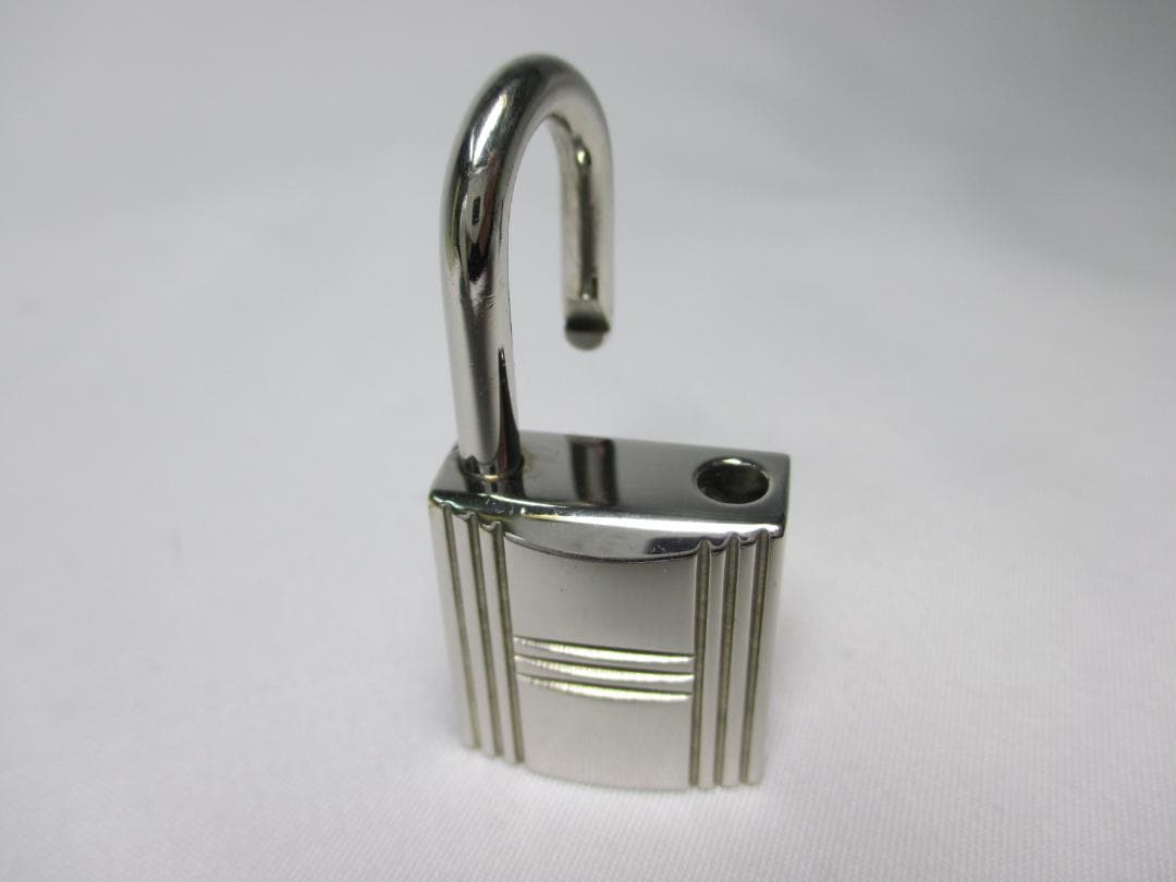 超美品 HERMES エルメス カデナ シルバー 鍵 南京錠 110 カギ