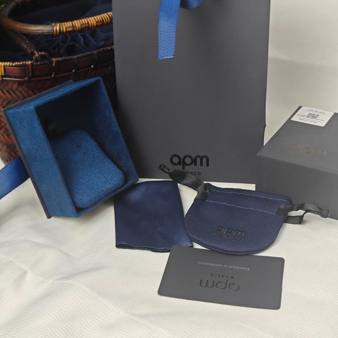 apm MONACO ハート型ピアス ギフトボックス付き