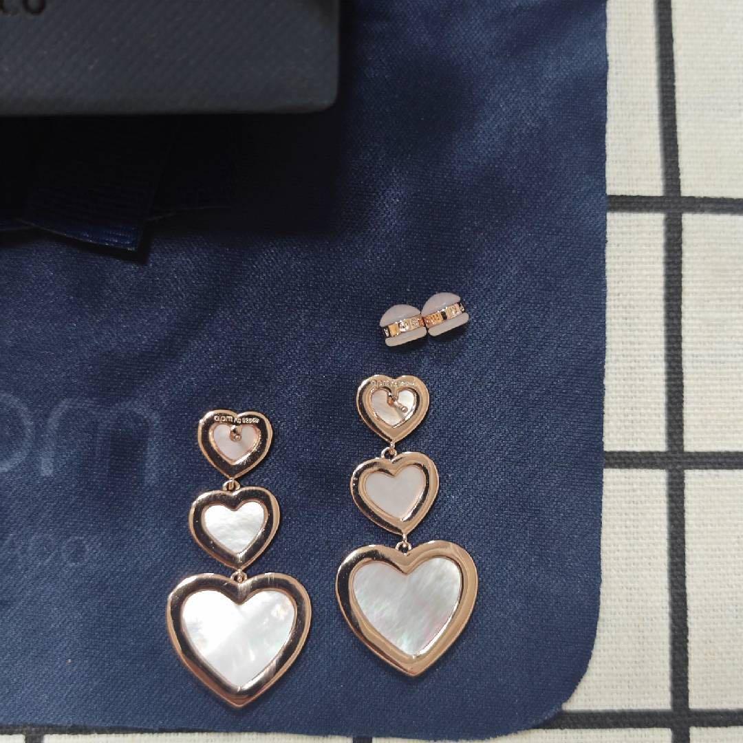 apm MONACO ハート型ピアス ギフトボックス付き