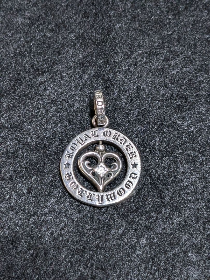 ロイヤルオーダー　シルバーハートペンダント　925