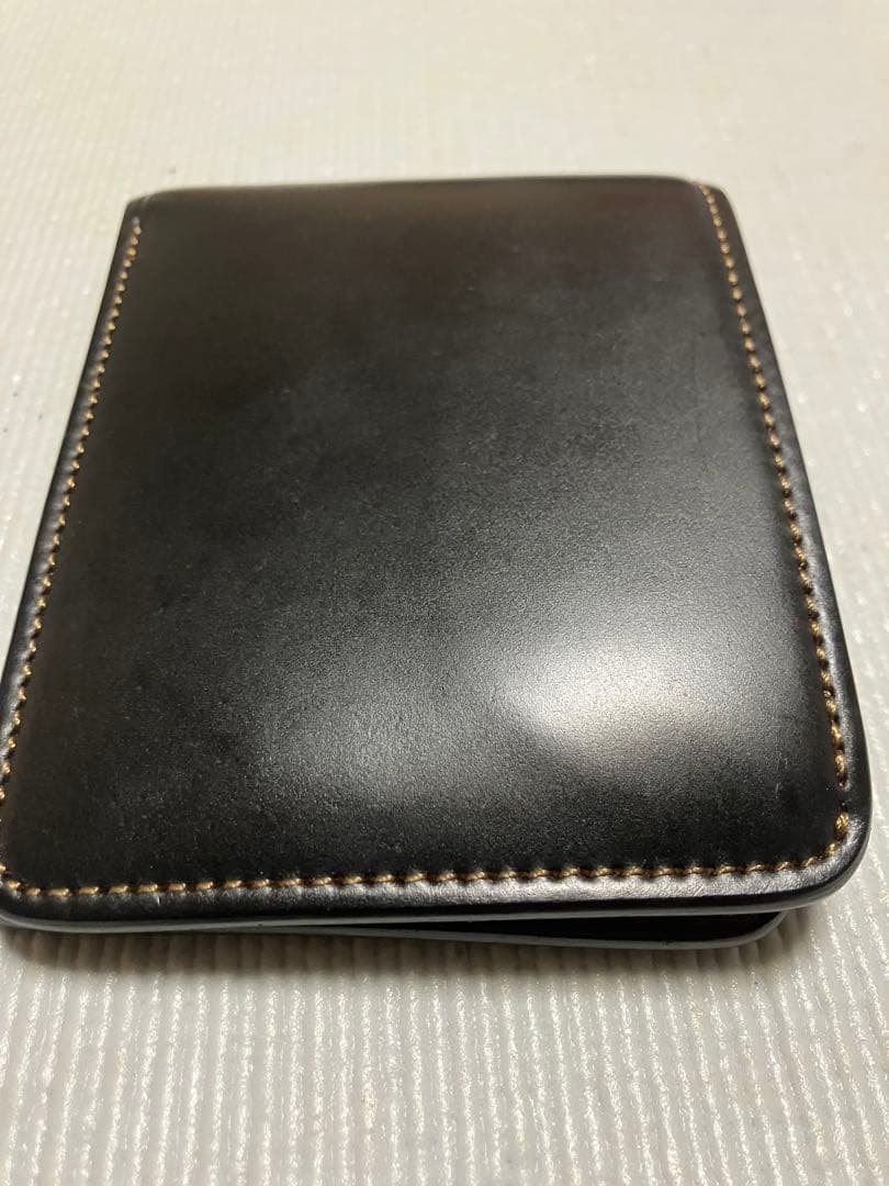 WILDSWANS 二つ折り財布 ウィングス ブラック&バーガンディー