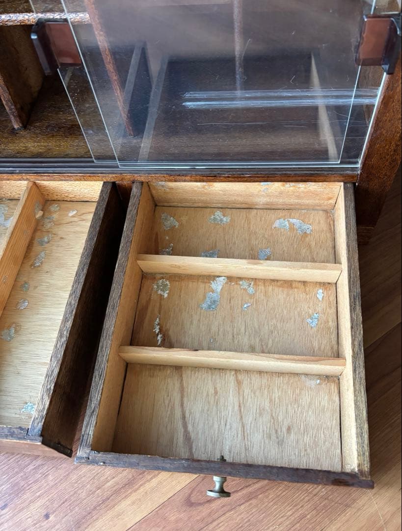 ロ*コ様 古道具　飾り棚　卓上引き戸付きキャビネット