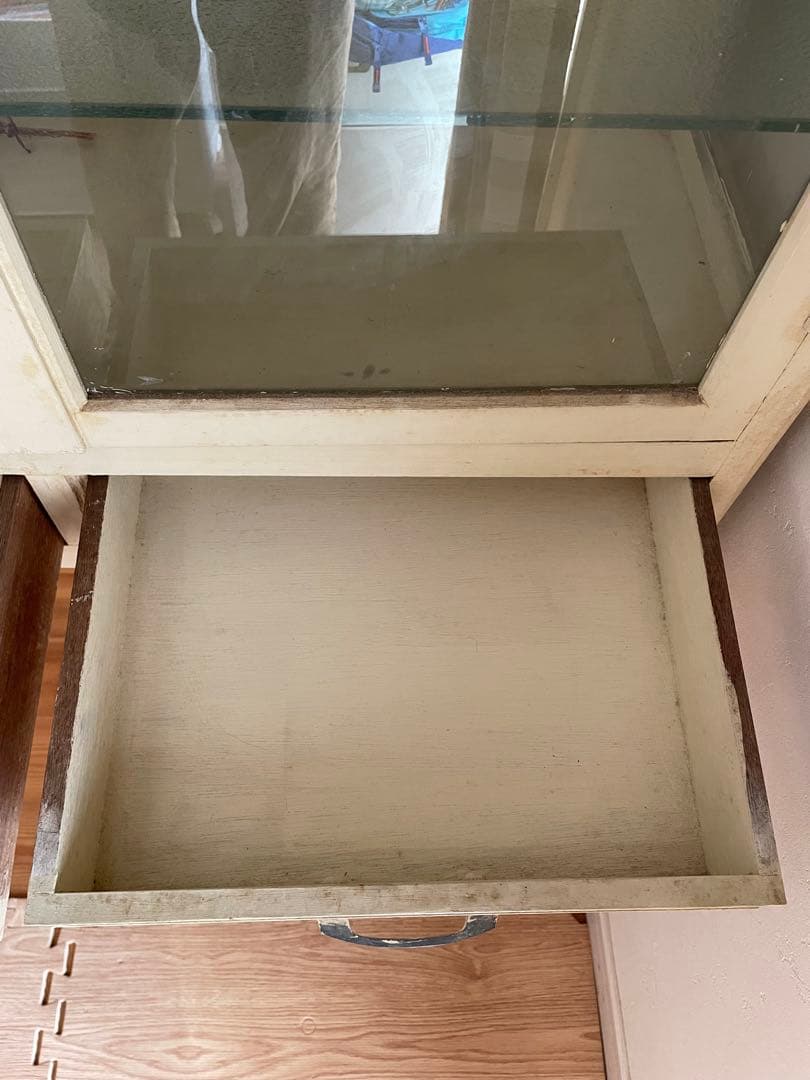 K．　【引取り希望】アンティーク　医療棚　キャビネット 　ケビント