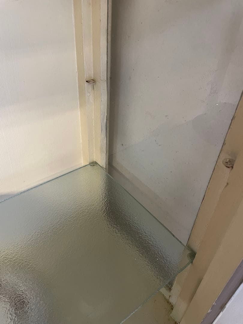 K．　【引取り希望】アンティーク　医療棚　キャビネット 　ケビント