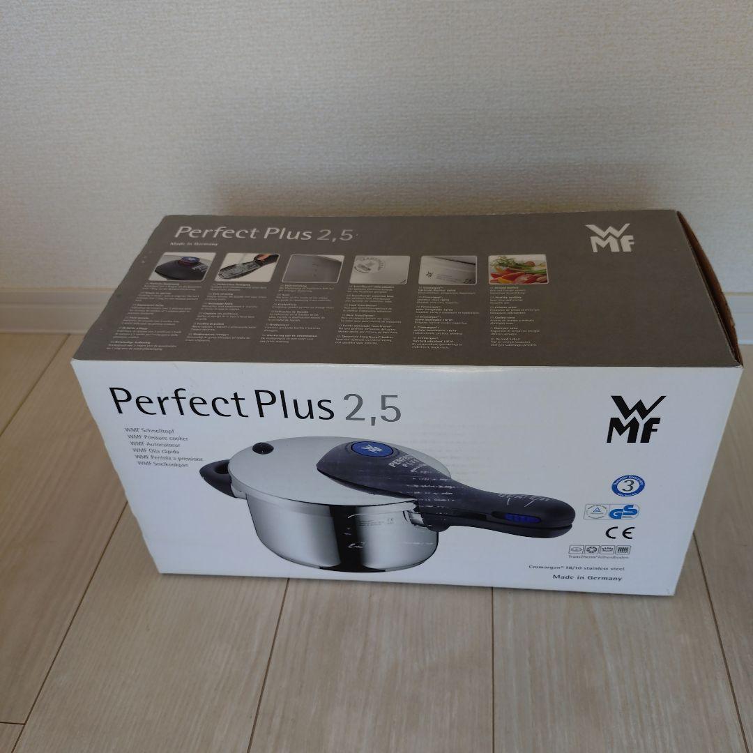 WMF Perfect Plus 2.5 圧力鍋(蒸し器,ガラス蓋,レシピ本付）