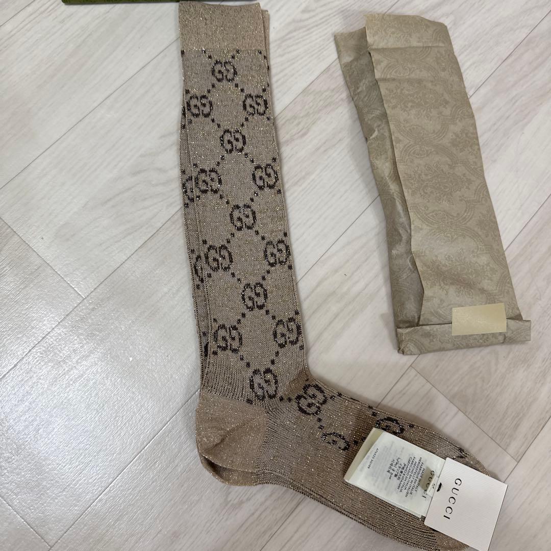 GUCCI 靴下　ソックス　M 総柄GG ロゴ　ラメ