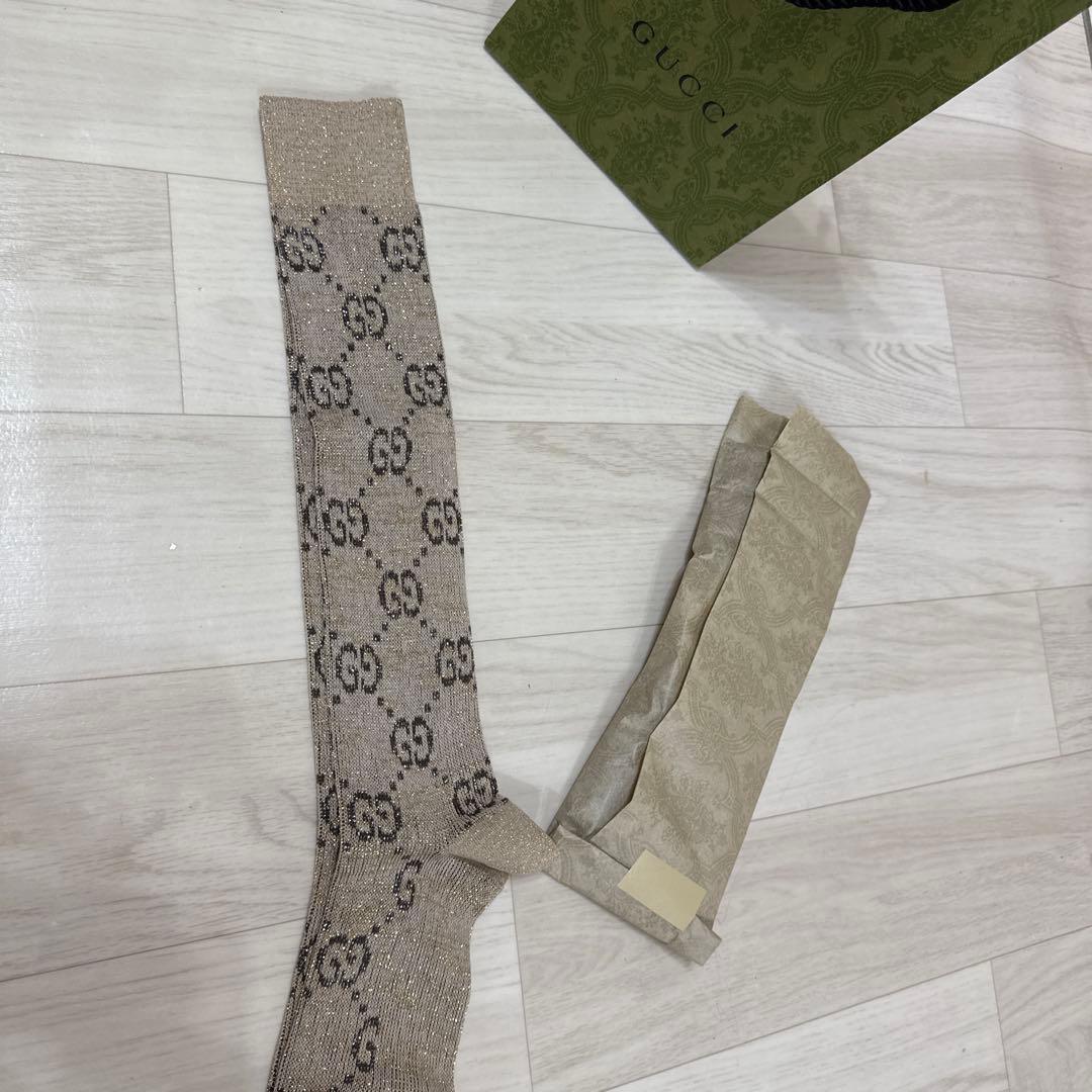 GUCCI 靴下　ソックス　M 総柄GG ロゴ　ラメ