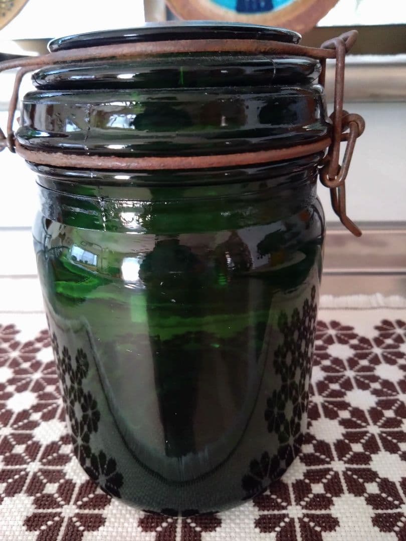 深緑の大きなヴィンテージキャニスター