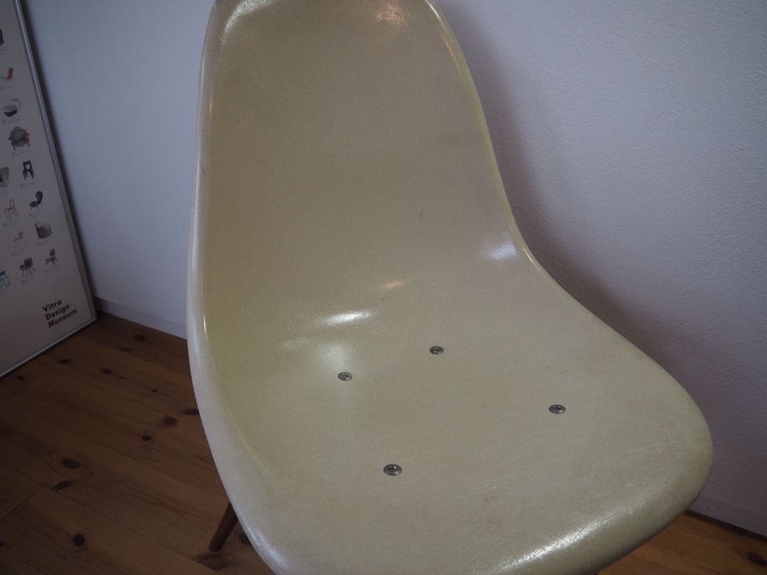 イームズ　シェルチェア