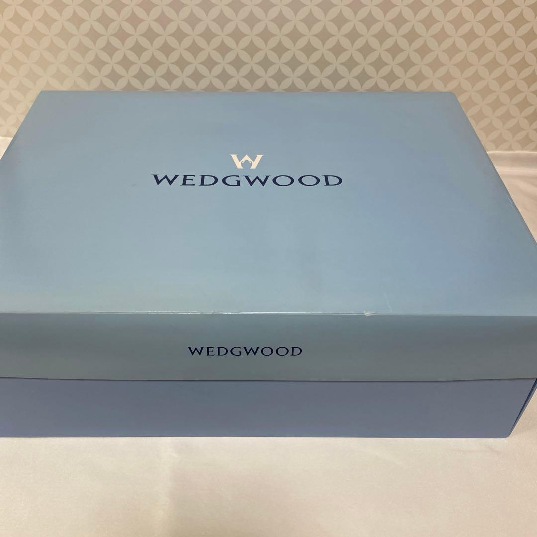 未使用　 アクリルニューマイヤー毛布　西川　140×200㎝