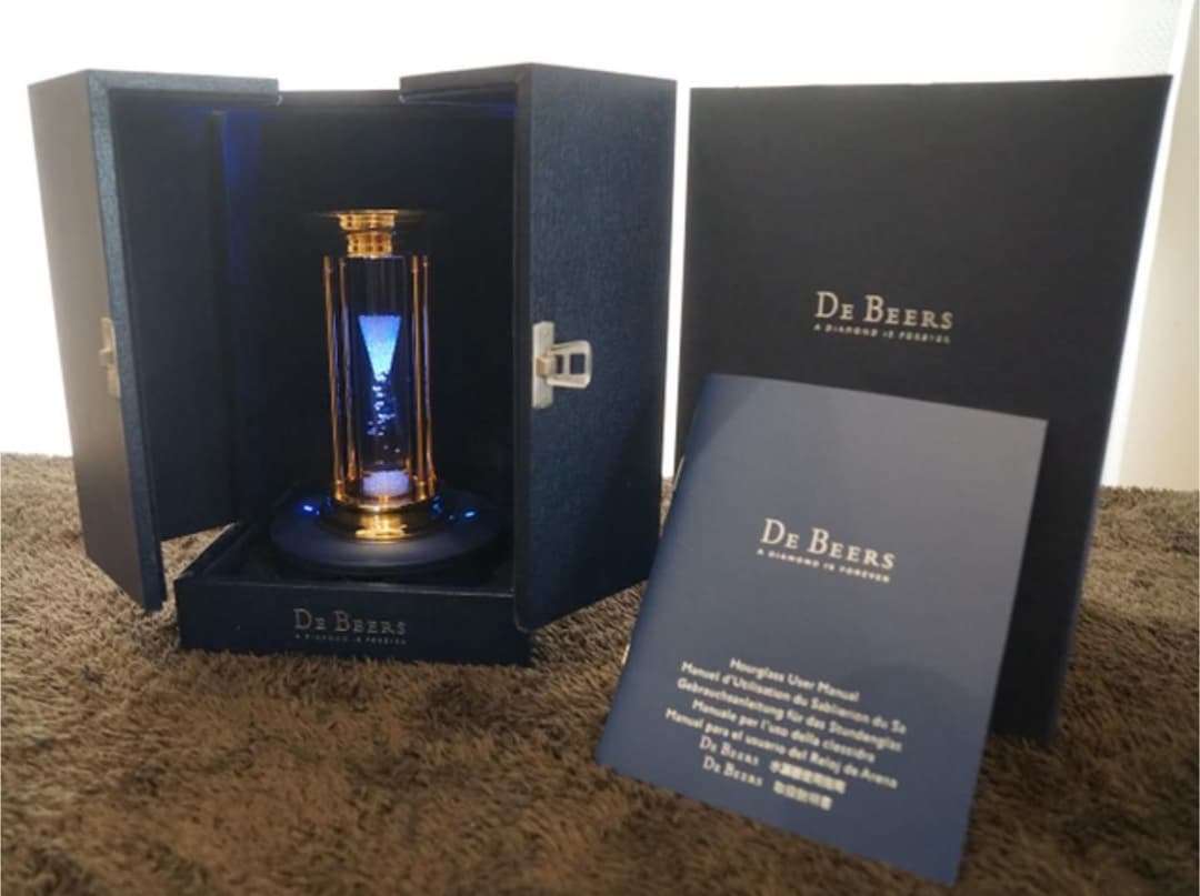 De Beers デビアス　ミレニアムアワーグラス