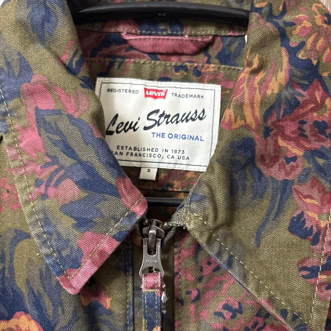Levi's ジャケット　Sサイズ　花柄