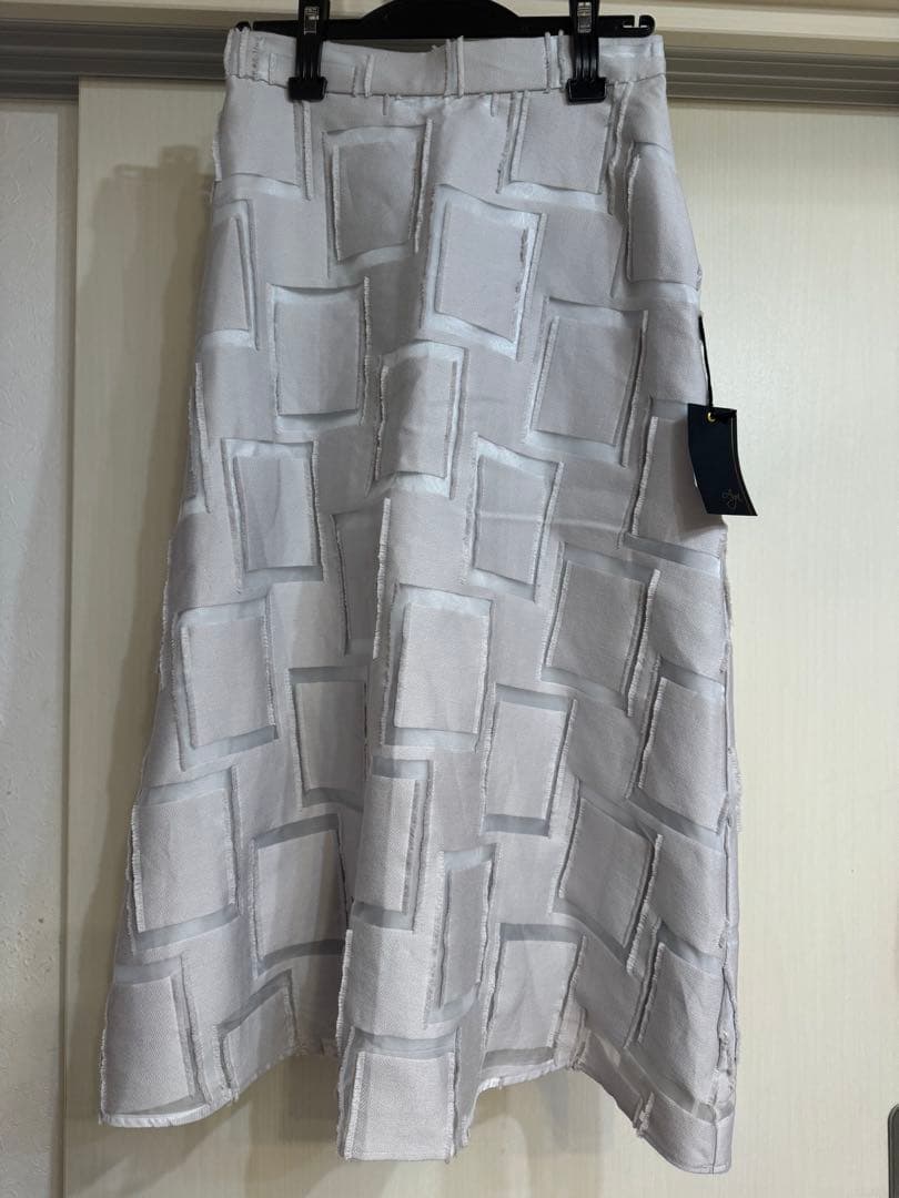 新品YAMADAYAアーガ　ライトグレー フレアスカート 9号