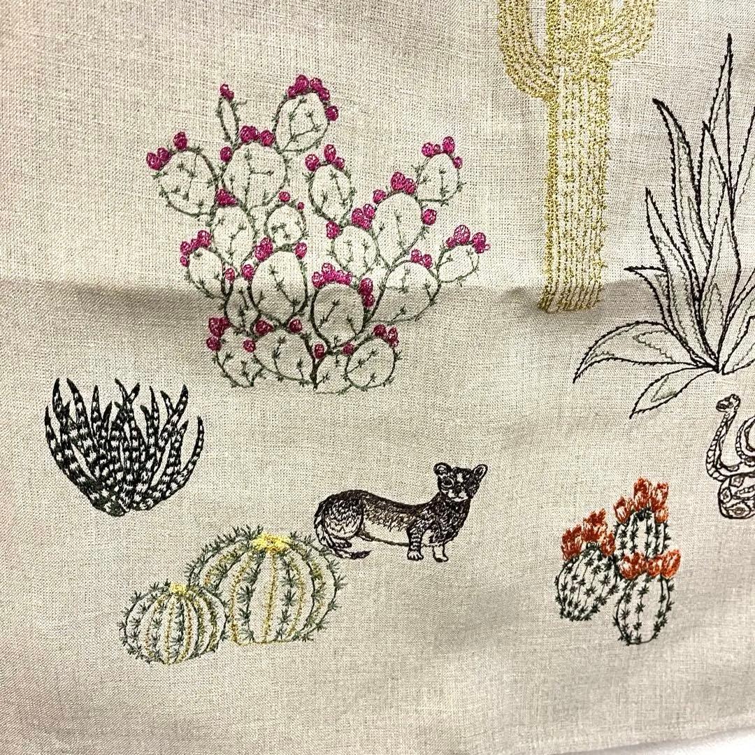 Coral&Tusk クッションカバー/Saguaro Desert Field