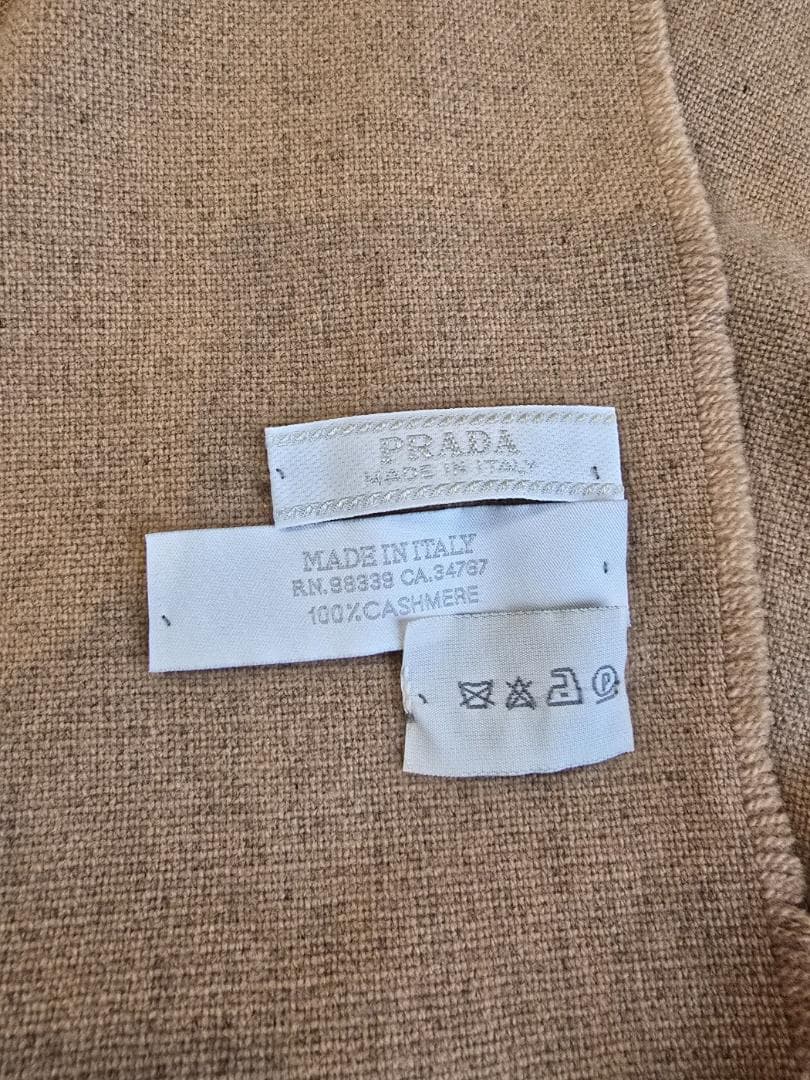 PRADAマフラー　& Hermes porch