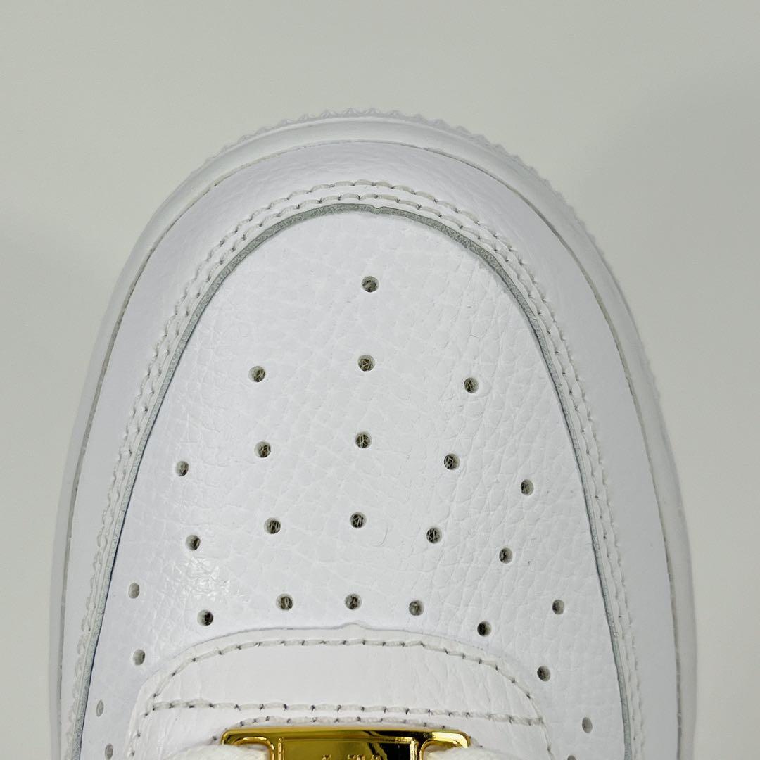 NIKE WMNS AIR FORCE 1'07 24cm デッドストック