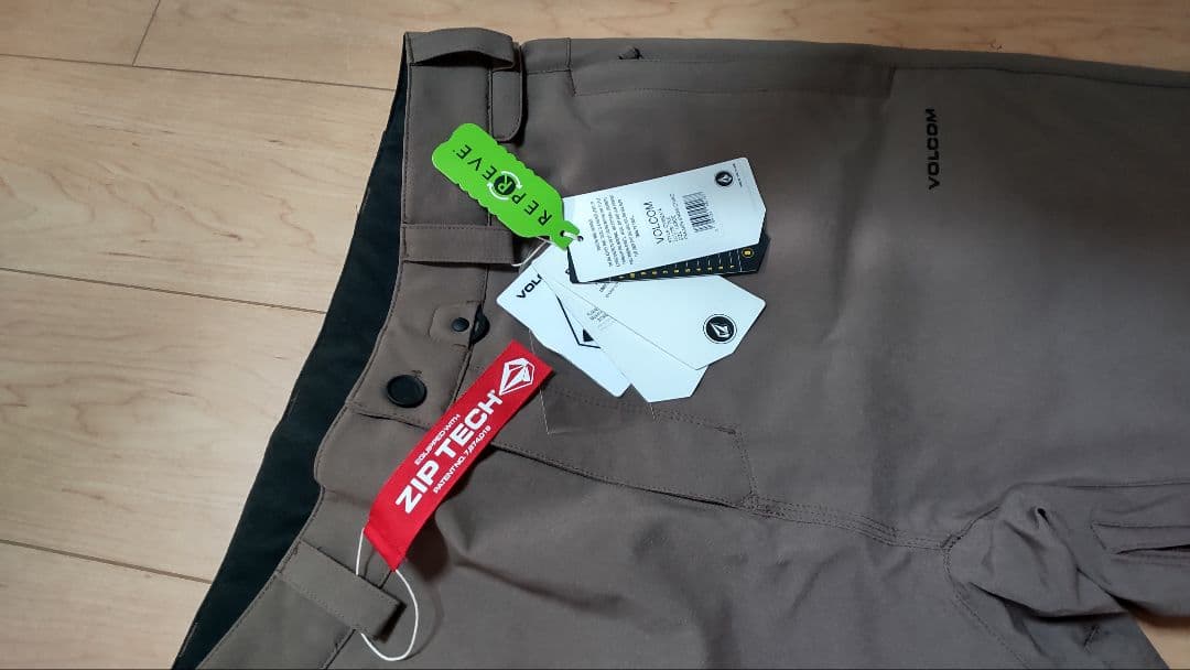 Volcom 未使用 スノーボードパンツ ブラウン