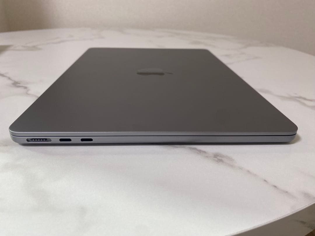 【美品】MacBookAir M2 13.6インチ2022バッテリー99%