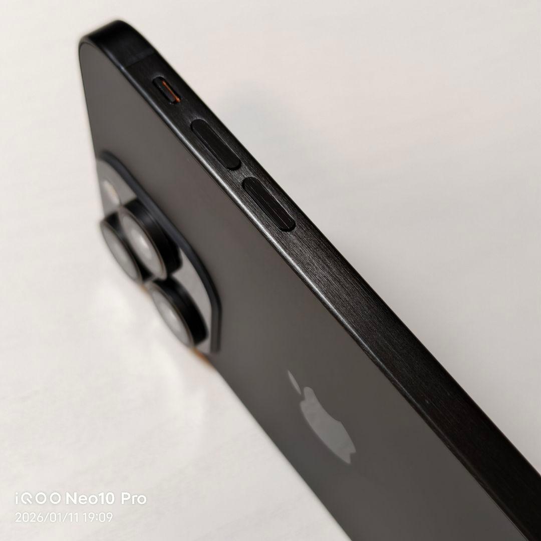 【美品】某16Proの外装へ交換済み 256GB版 iPhone Xs