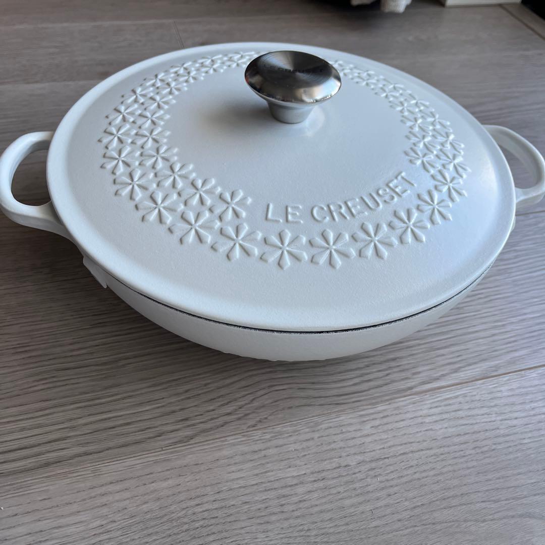 新品未使用ル・クルーゼ　フラワーコットン