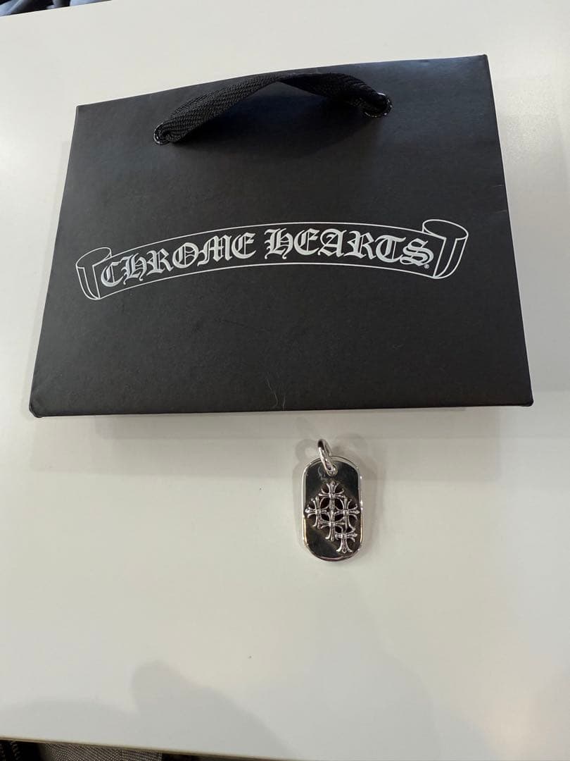 【soba】 クロムハーツ　レイズドセメタリークロスドッグタグ　【正規品】