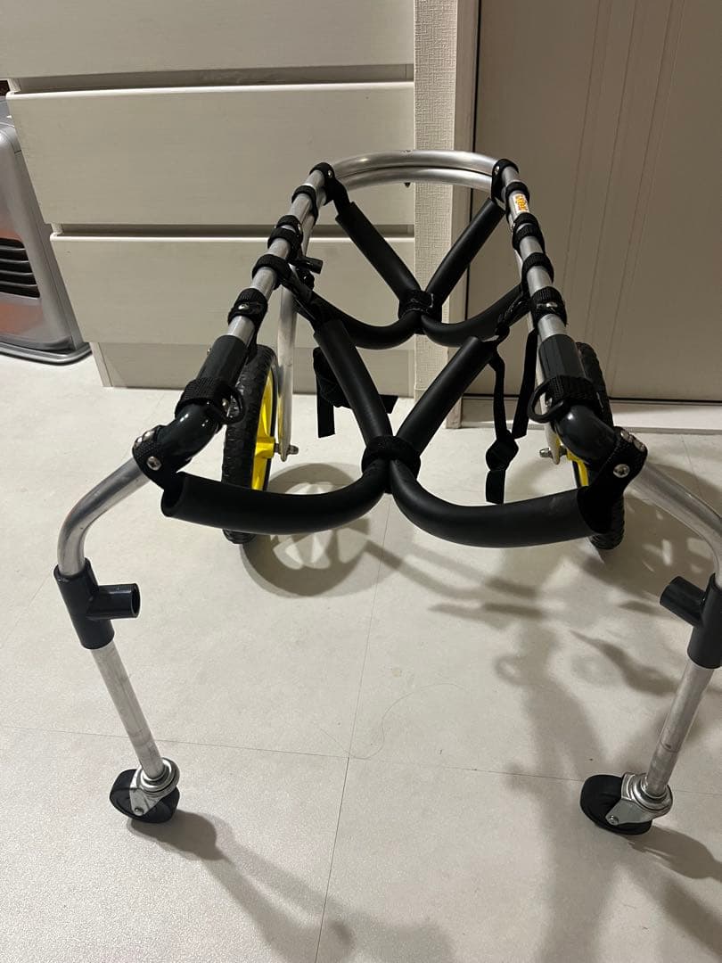 犬用車いす（ポチの車イス　四輪）中型犬用