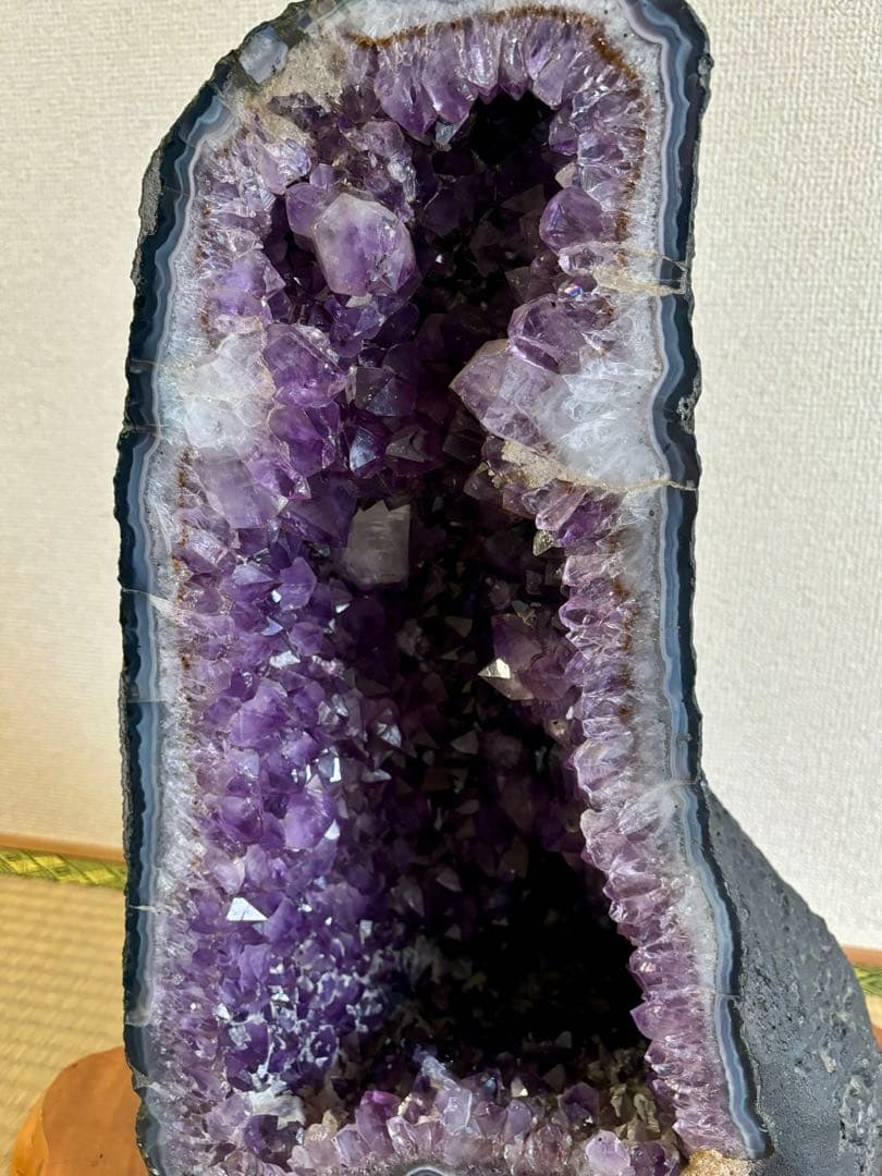 アメジストドーム　天然石　紫水晶　鉱物　鑑賞石　希少
