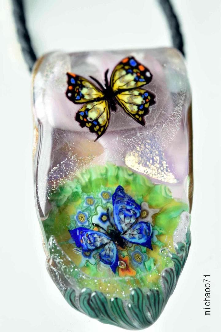 蝶　とんぼ玉 トンボ玉 蜻蛉玉 ペンダントトップ ガラス細工