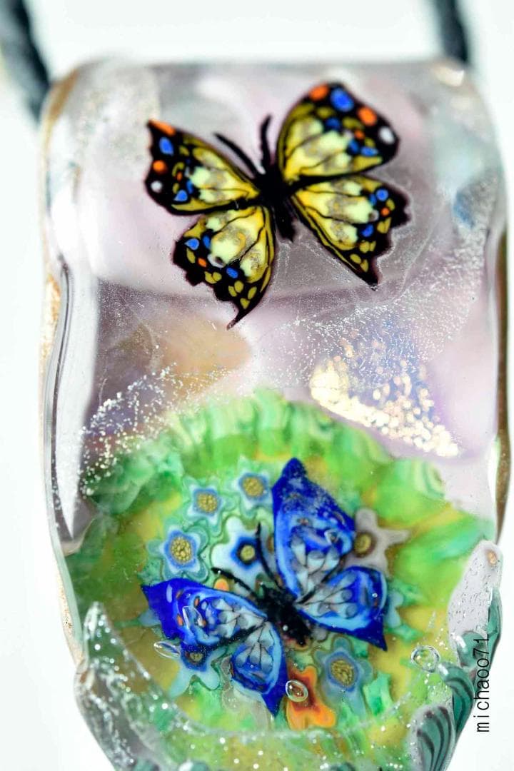 蝶　とんぼ玉 トンボ玉 蜻蛉玉 ペンダントトップ ガラス細工