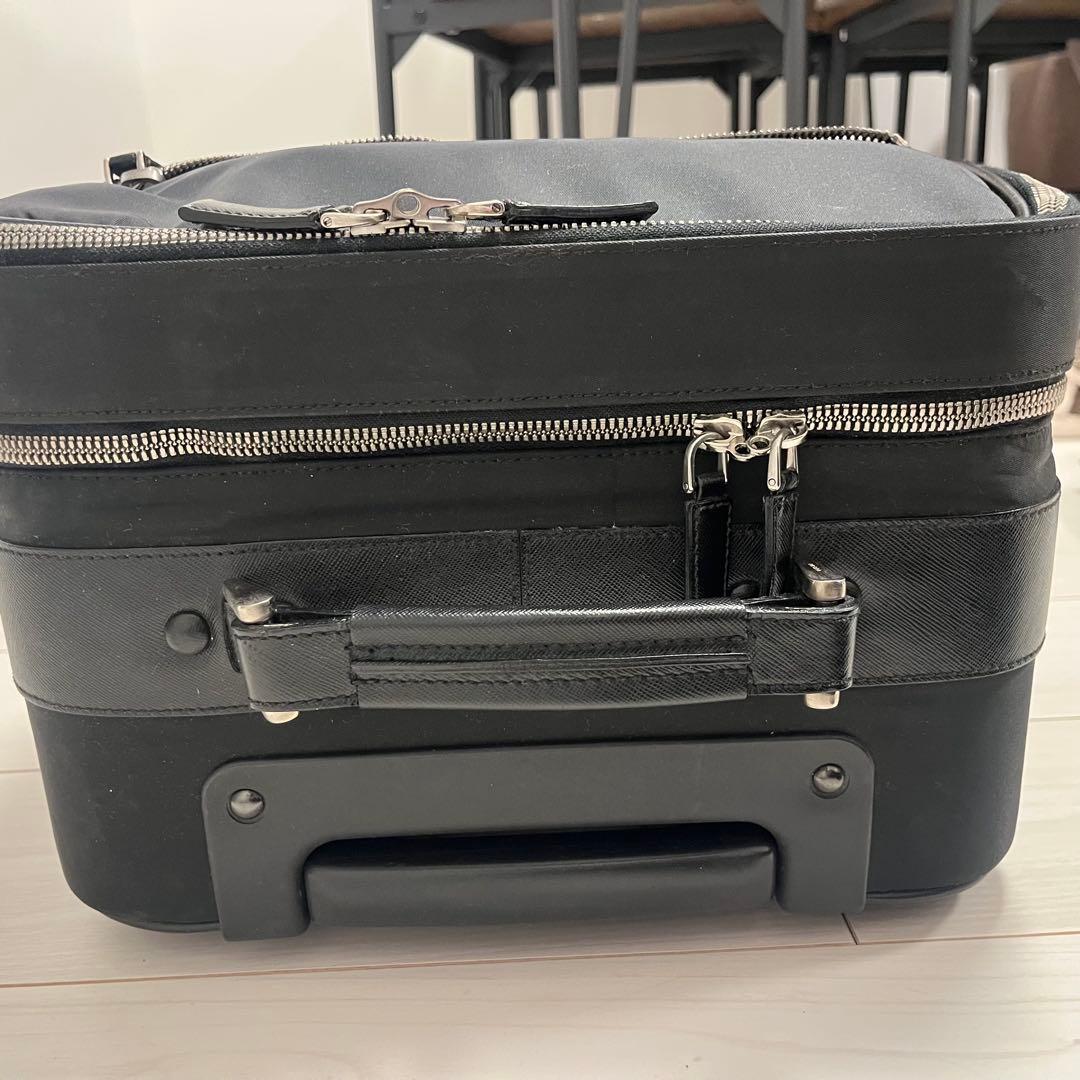 PRADA キャリーケース　バッグ付き